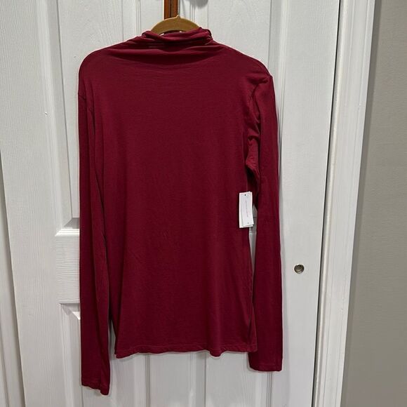 VELVET BY GRAHAM & SPENCER TURTLE NECK BURGUNDY XL. - Picture 1 of 8
